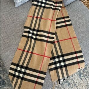 Burberry original check scarf